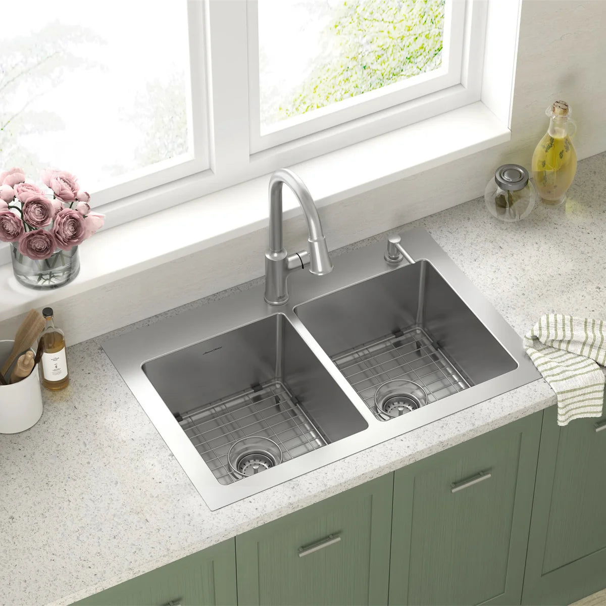 American Standard Raviv 32-Inch Stainless Steel Kitchen Sink With Pull-Down Faucet (Double Bowl)