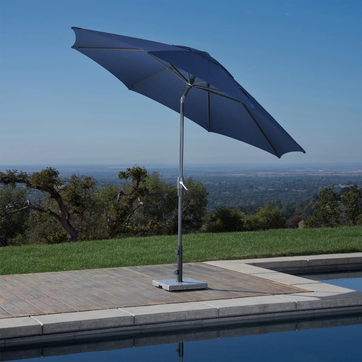 3 m (10 ft.) Round Market Umbrella
