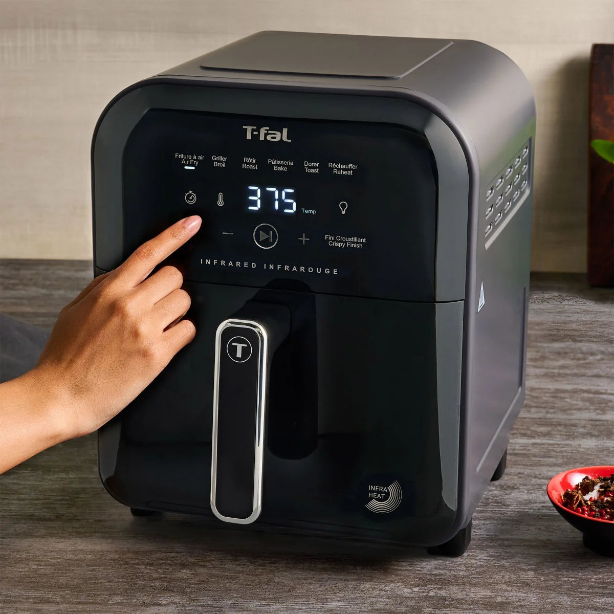 T-fal Infrared 6 L (6.3 qt.) 2.0 Air Fryer with Infra-Heat Technology