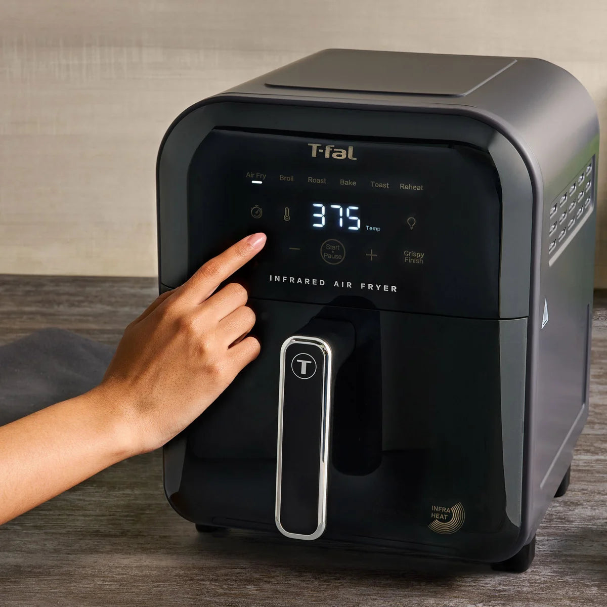 T-fal Infrared Air Fryer, 7-in-1, 5 L (5.3 qt.) Infra-Heat Technology, Black