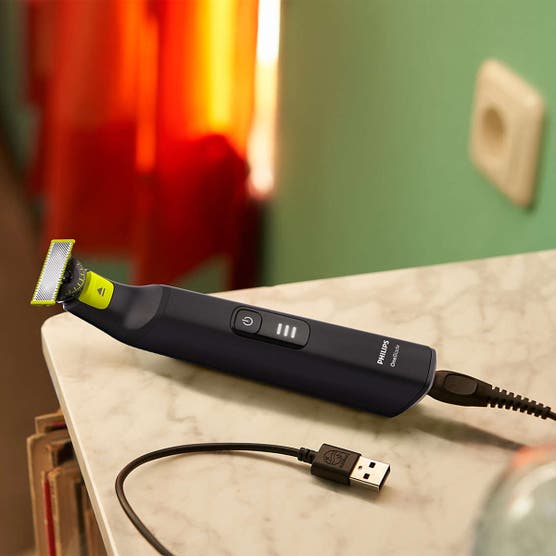 Philips OneBade Pro 360 - Face and body with travel case