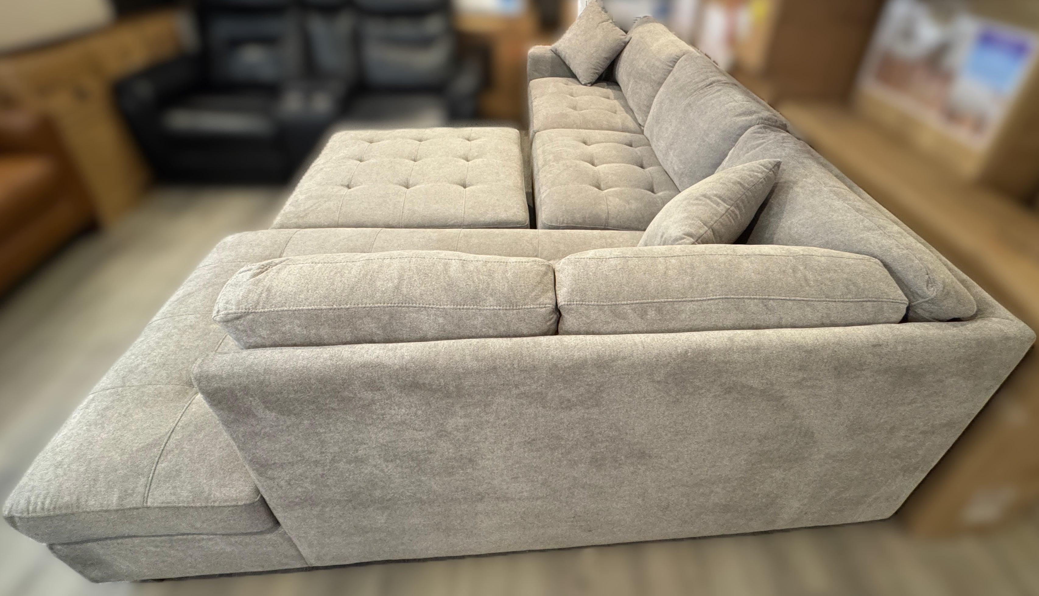 Thomasville Miles 3-piece Fabric Sectional with Storage Ottoman, Grey