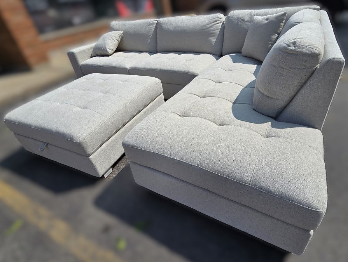 Thomasville Miles Right-hand Facing 3-piece Fabric Sectional with Storage Ottoman, Beige