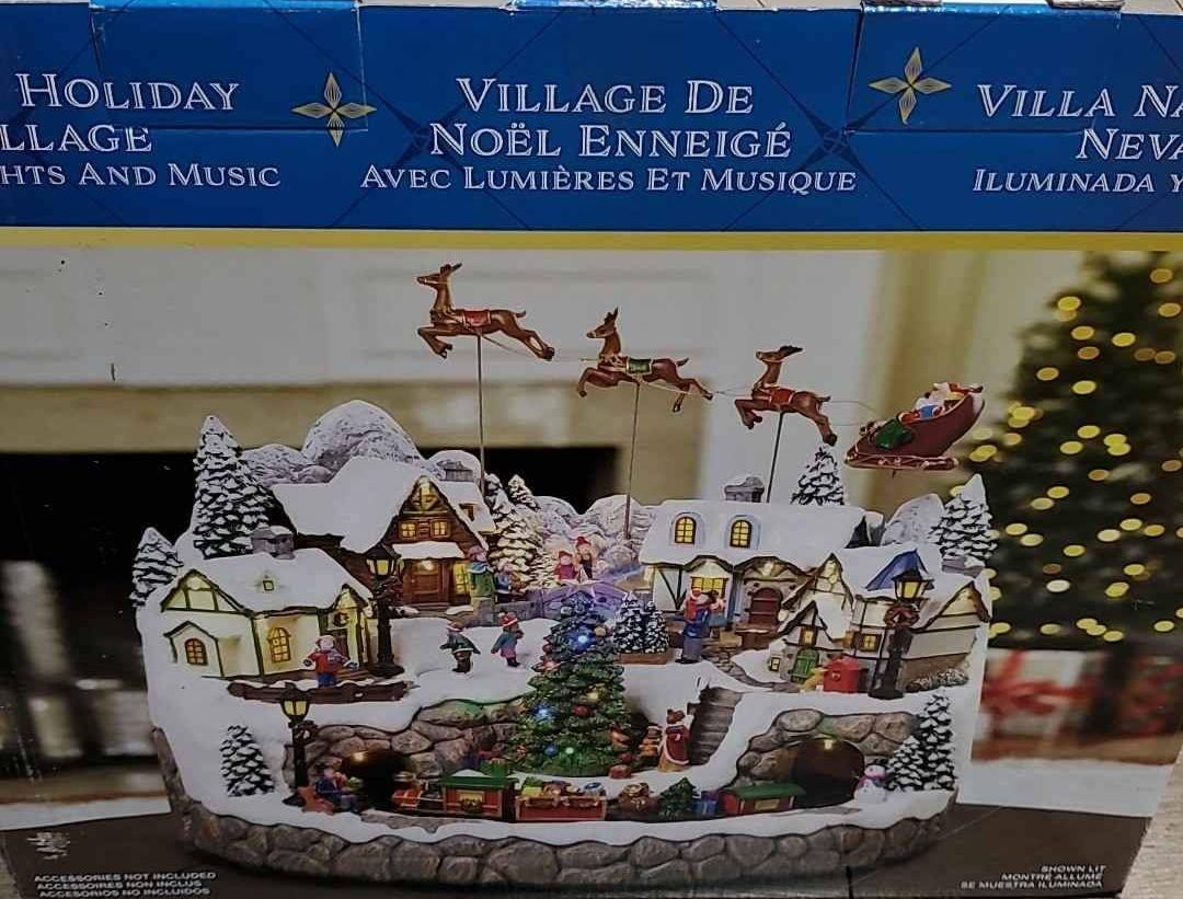 SNOWY HOLIDAY VILLAG