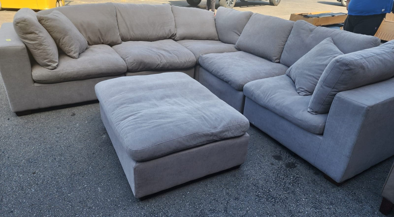 FABRIC LOUNGE SECTIONAL