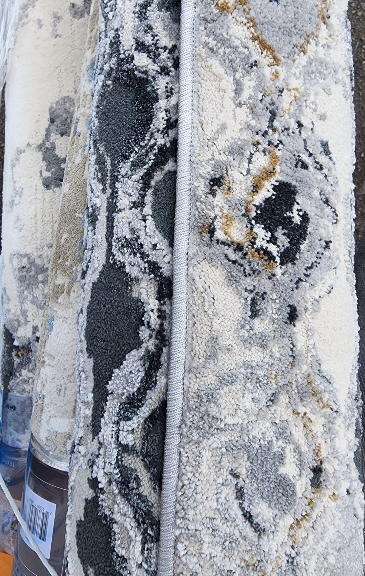 GA EDEN AREA RUG 94" 3 Deferent colors