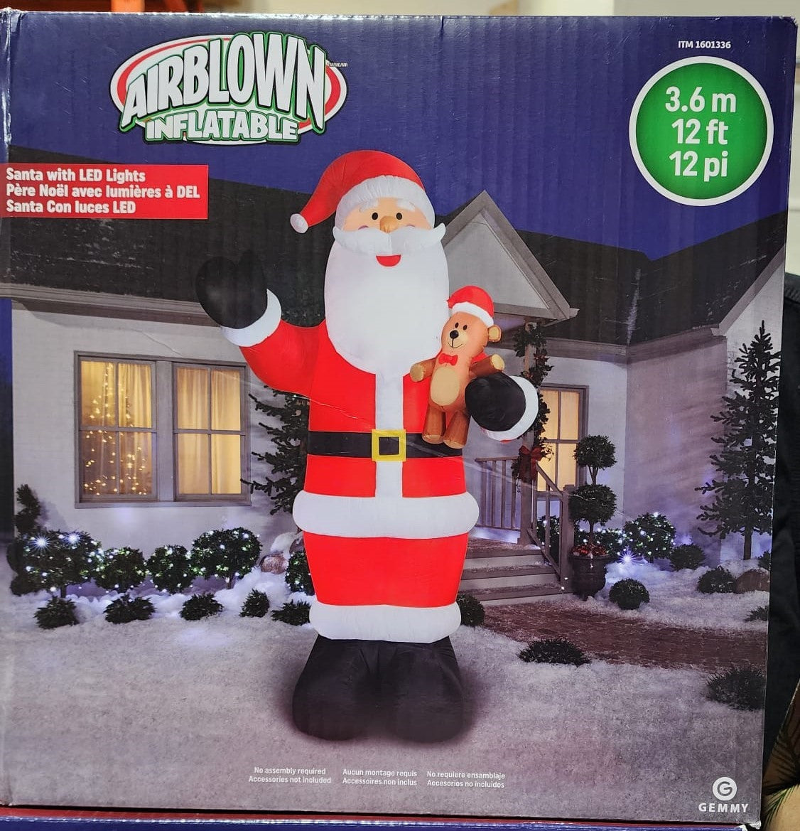 Giant 3.66 m (12 ft.) Inflatable Santa