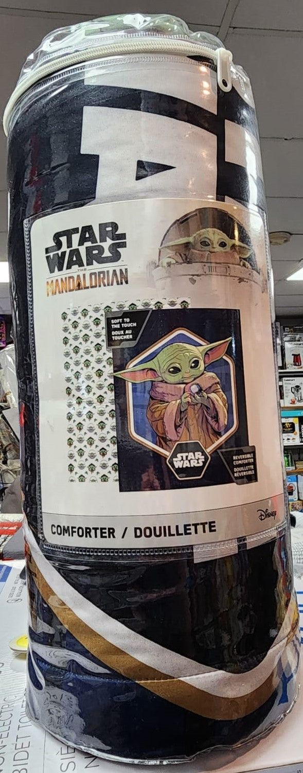 LICENSED KIDS COMFORTER 72 " X 86 "