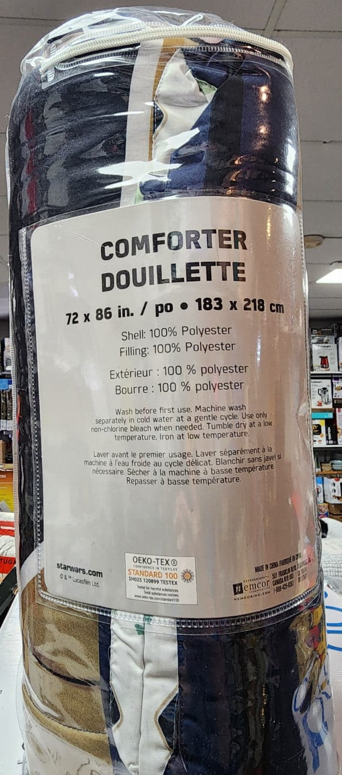 LICENSED KIDS COMFORTER 72 " X 86 "