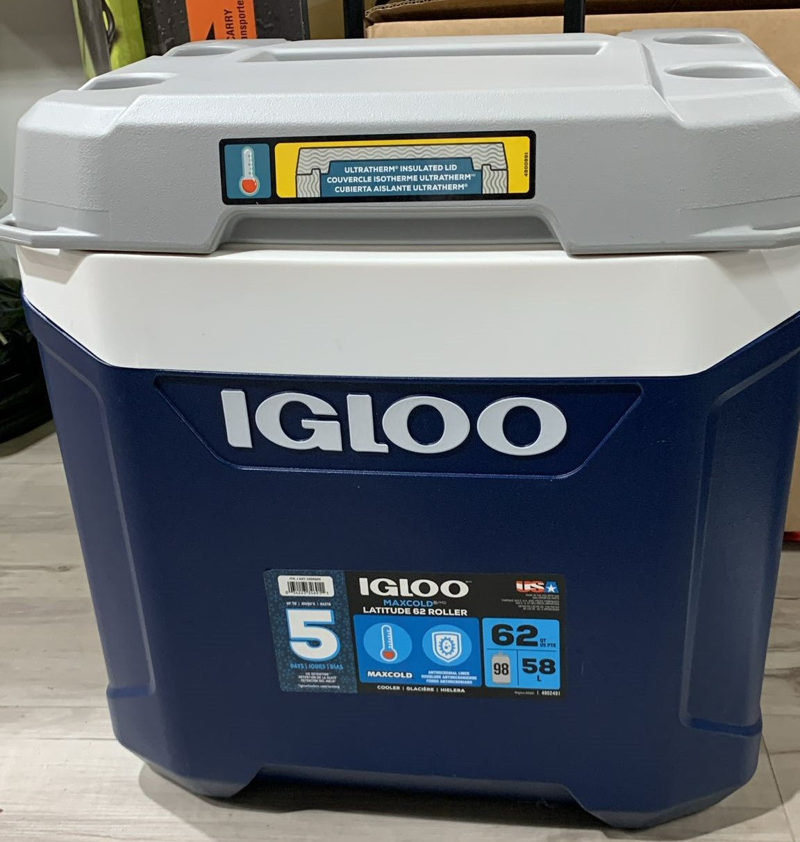 IGLOO MAXCOLD ROLLING COOLER