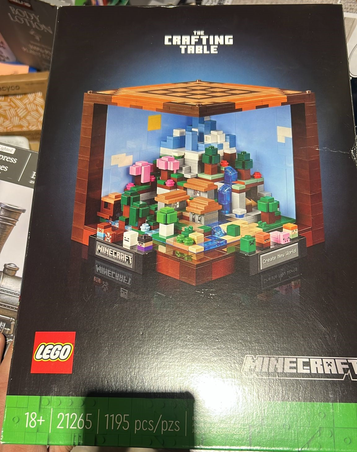 LEGO Minecraft The Crafting Table Build and Display Set for Adults 21265 (6470616)