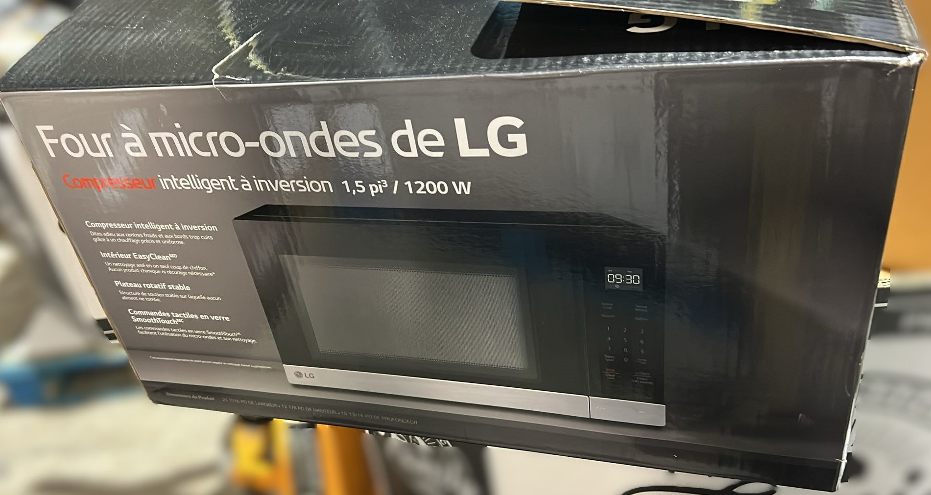 LG 1.5 cu. ft. NeoChef Countertop Microwave - Stainless Steel