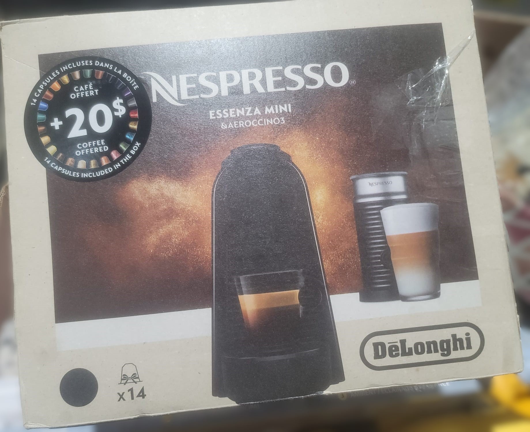 Nespresso Essenza Mini Coffee Machine by De'Longhi with Aeroccino