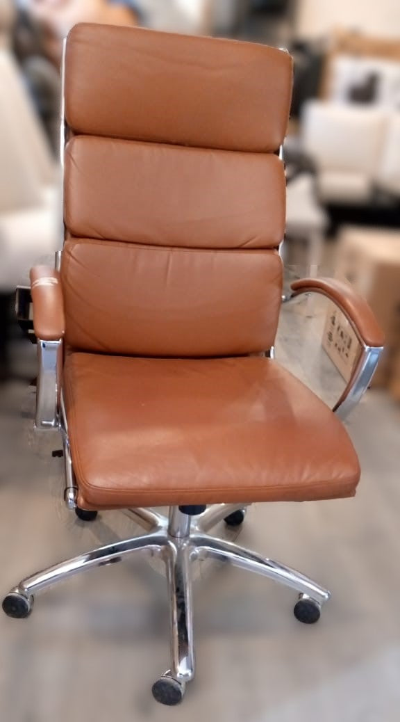 EXECUTIVE CHAIR TAN HIGH BACK