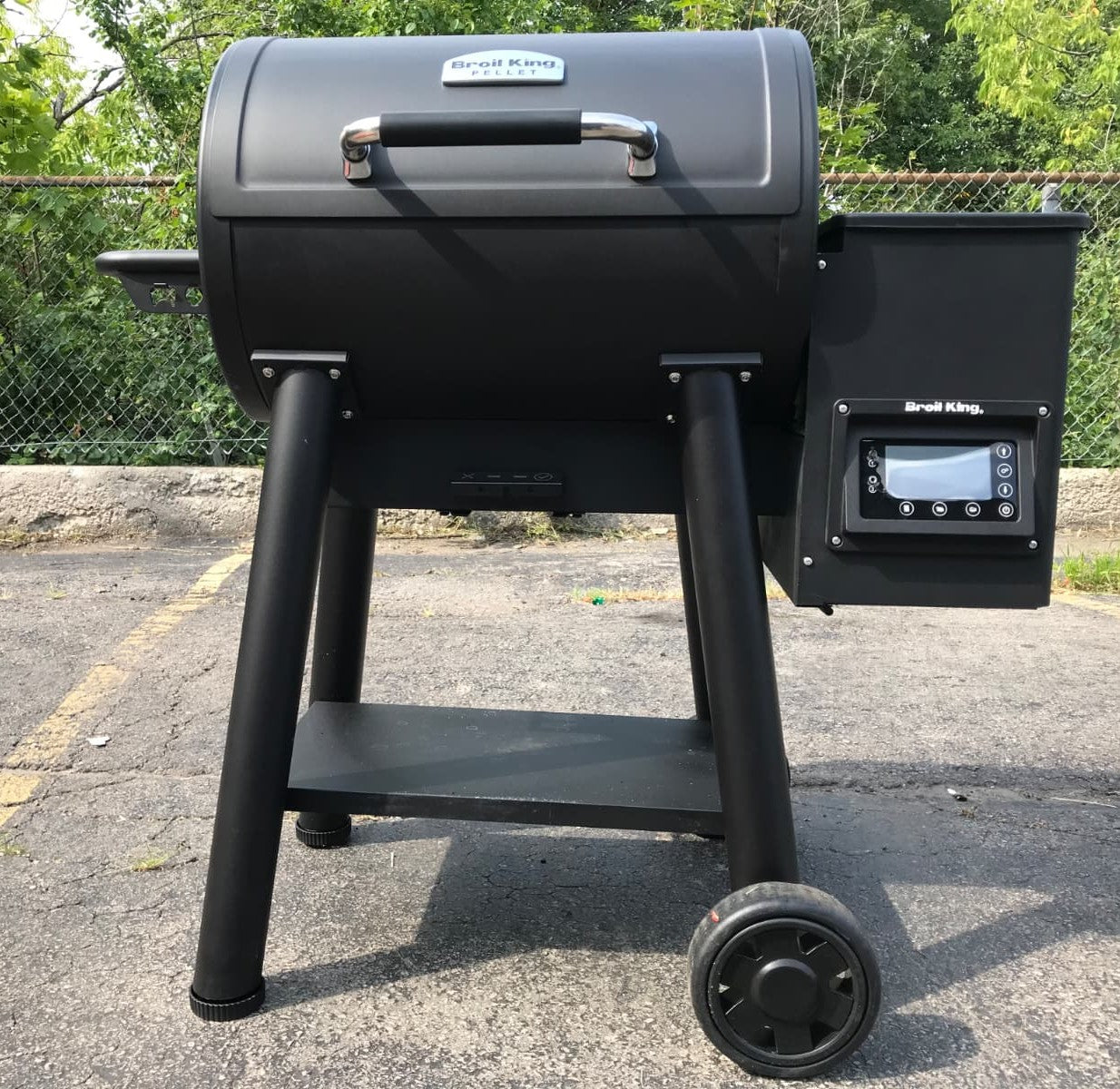 Broil King Crown 400 Electric Pellet BBQ Grill