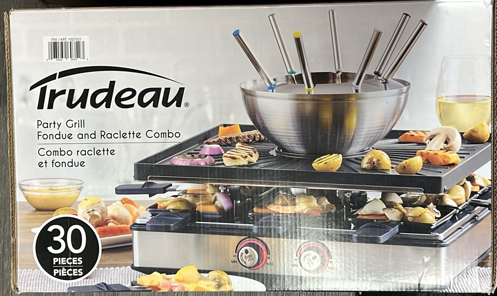 TRUDEAU 30 PIECE PARTY GRILL AND FONDUE SET
