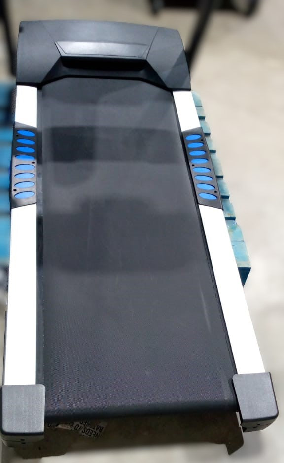 Xterra TRX6000 3.75HP Light Commercial Non-Folding Treadmill with Touchscreen, no box