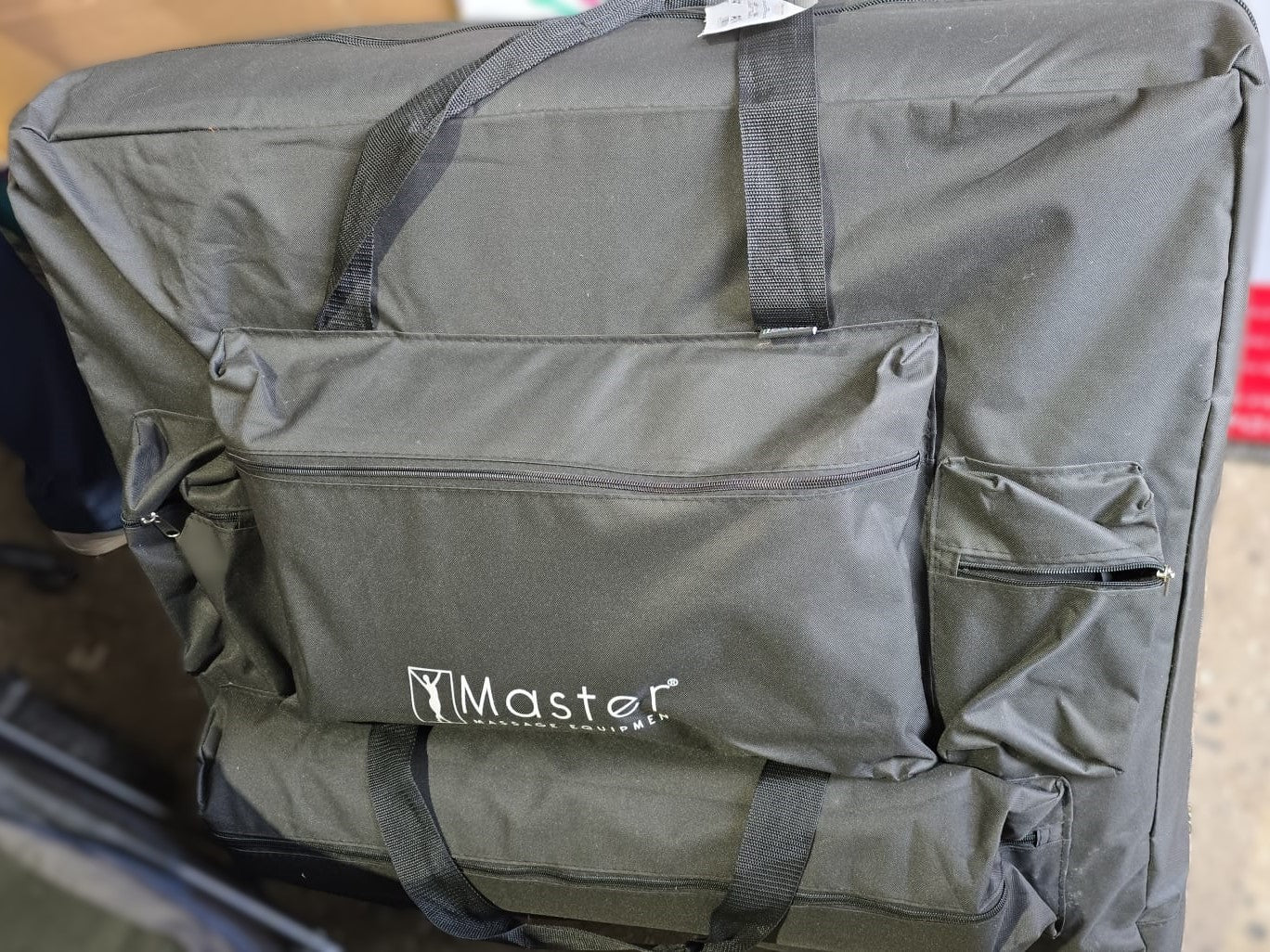 Master Gibraltar LX 32-in. Massage Table and Accessory Kit