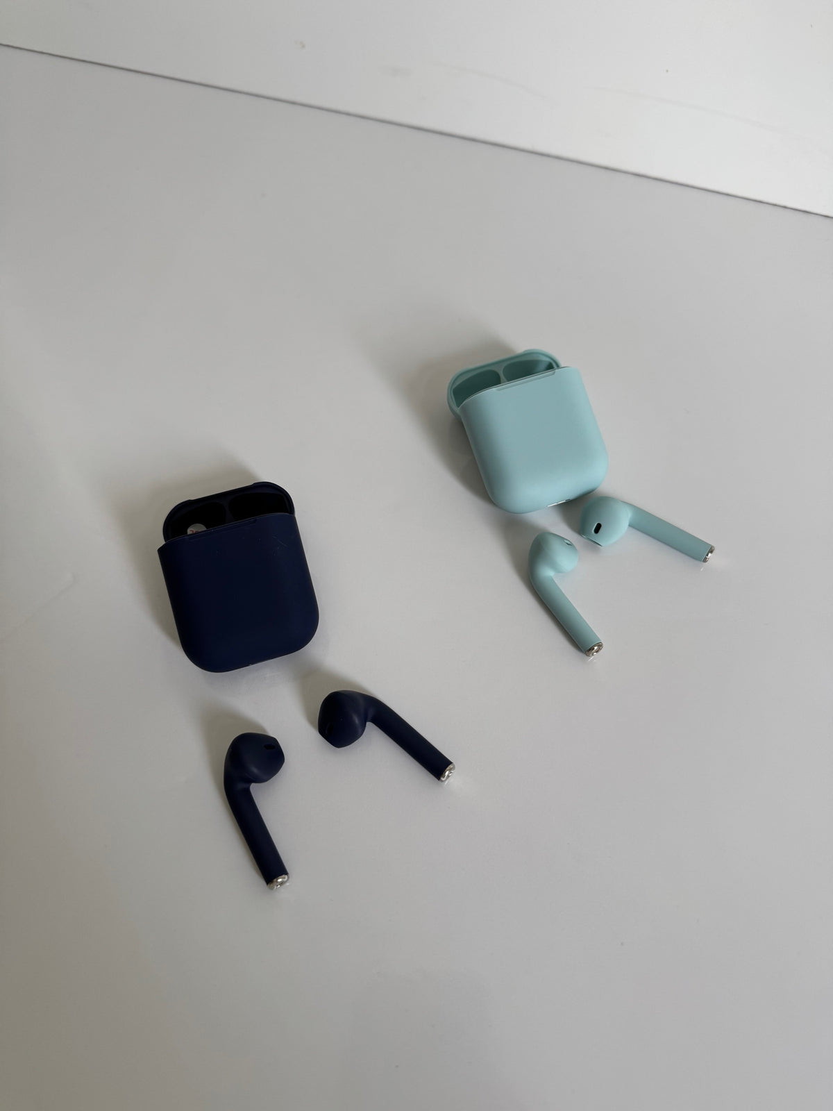 Bluetooth Wireless Earbuds with Charging Case