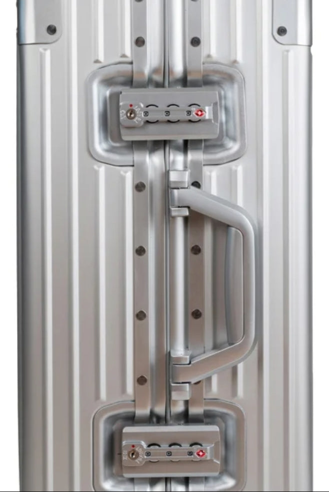 Champs Elite Collection Aluminum Carry-on