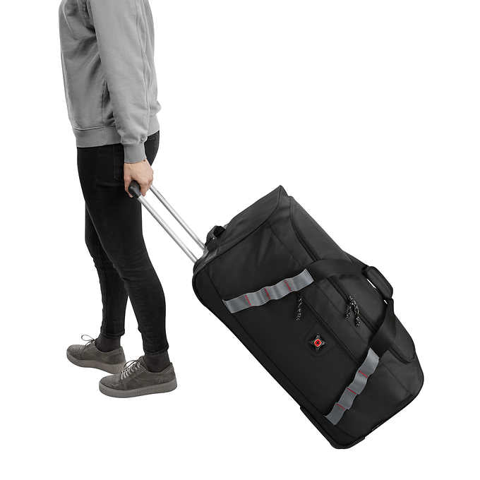 SWISS GEAR WHEELED DUFFLE 28′′ x 14′′ x 13°