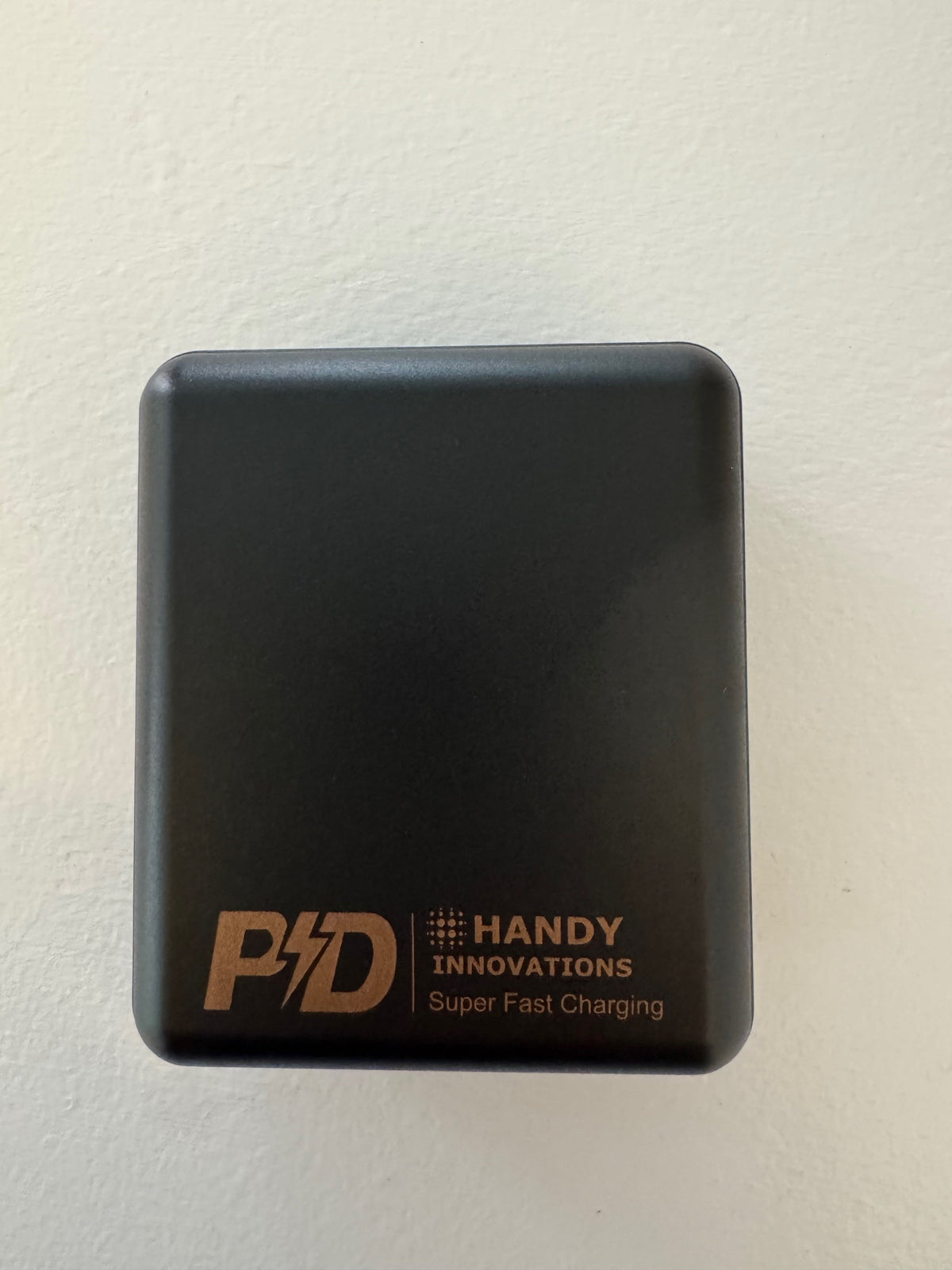 Handy Innovations PD Power Bank – White & Black