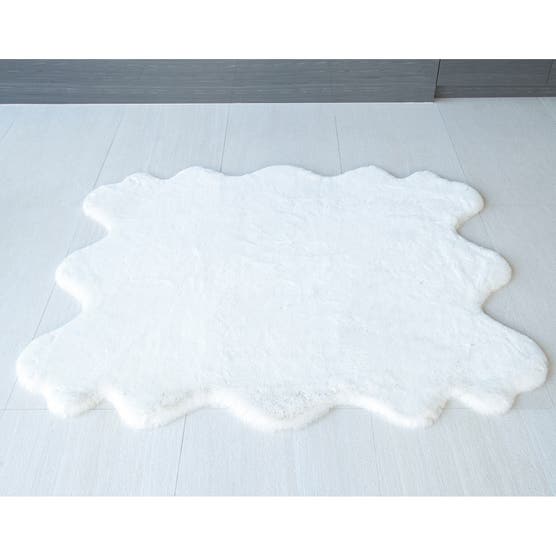 Mon Château Sexto Faux Fur Rug