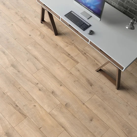 Mono Serra Luxuria Scandinave Oak 19.2 cm (7.6 in.) AC5 Laminate Floor