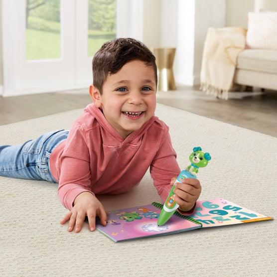LeapStart Reading Buddies Ready for Kindergarten - 3 Book and Figure Set - English Version