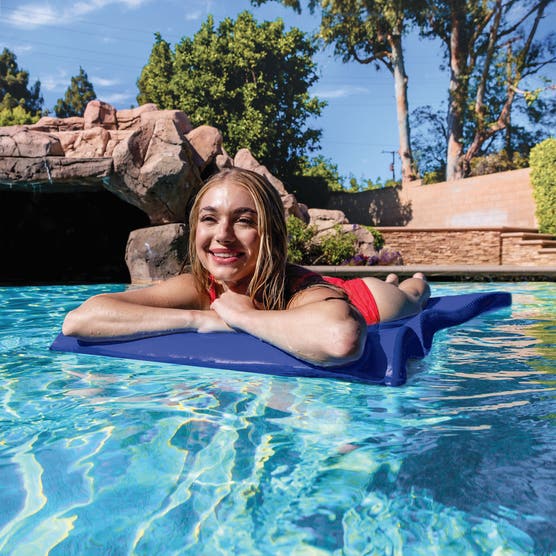 Fluid Aquatics Dipping Pool Float