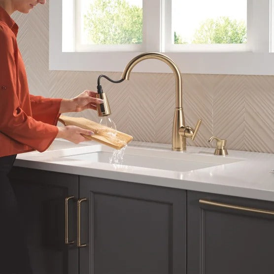 Delta Varos Single Handle Pull-Down Kitchen Faucet