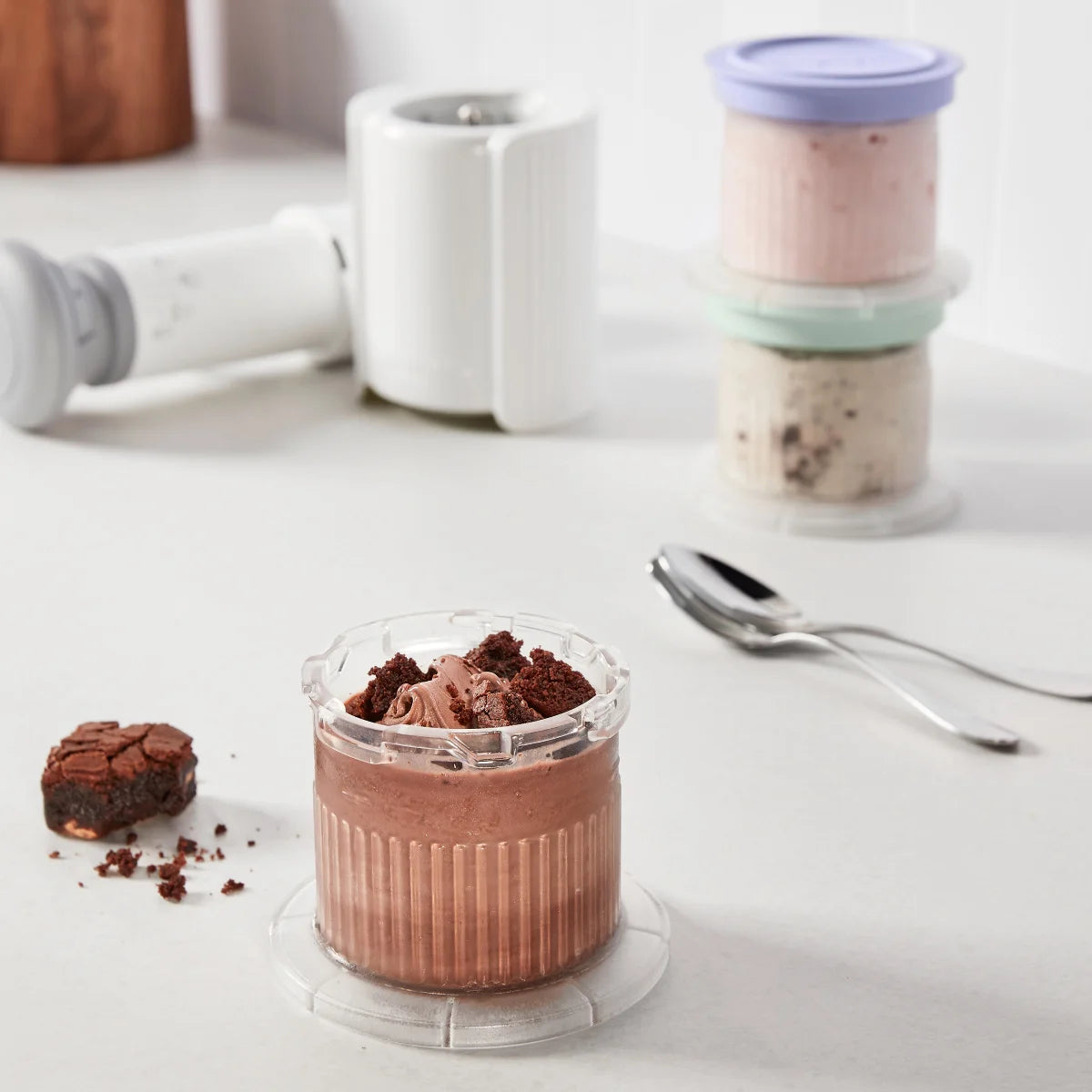 Cuisinart FastFreeze 5-in-1 Ice Cream Frozen Dessert Maker, Includes 4 Mixing Cups with Lids