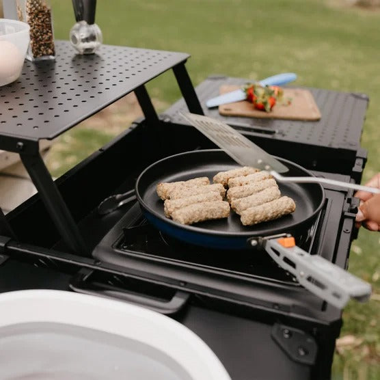 Wildland - Camping kitchen with stove