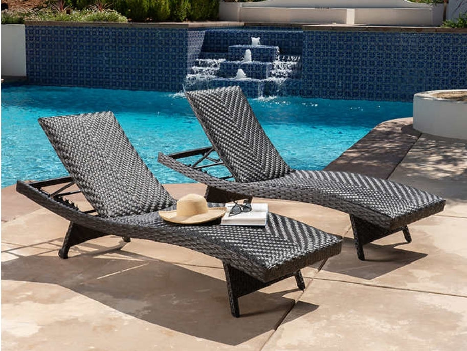 SUNVILLA WOVEN CHAISE LOUNGE WITH WHEELS Single