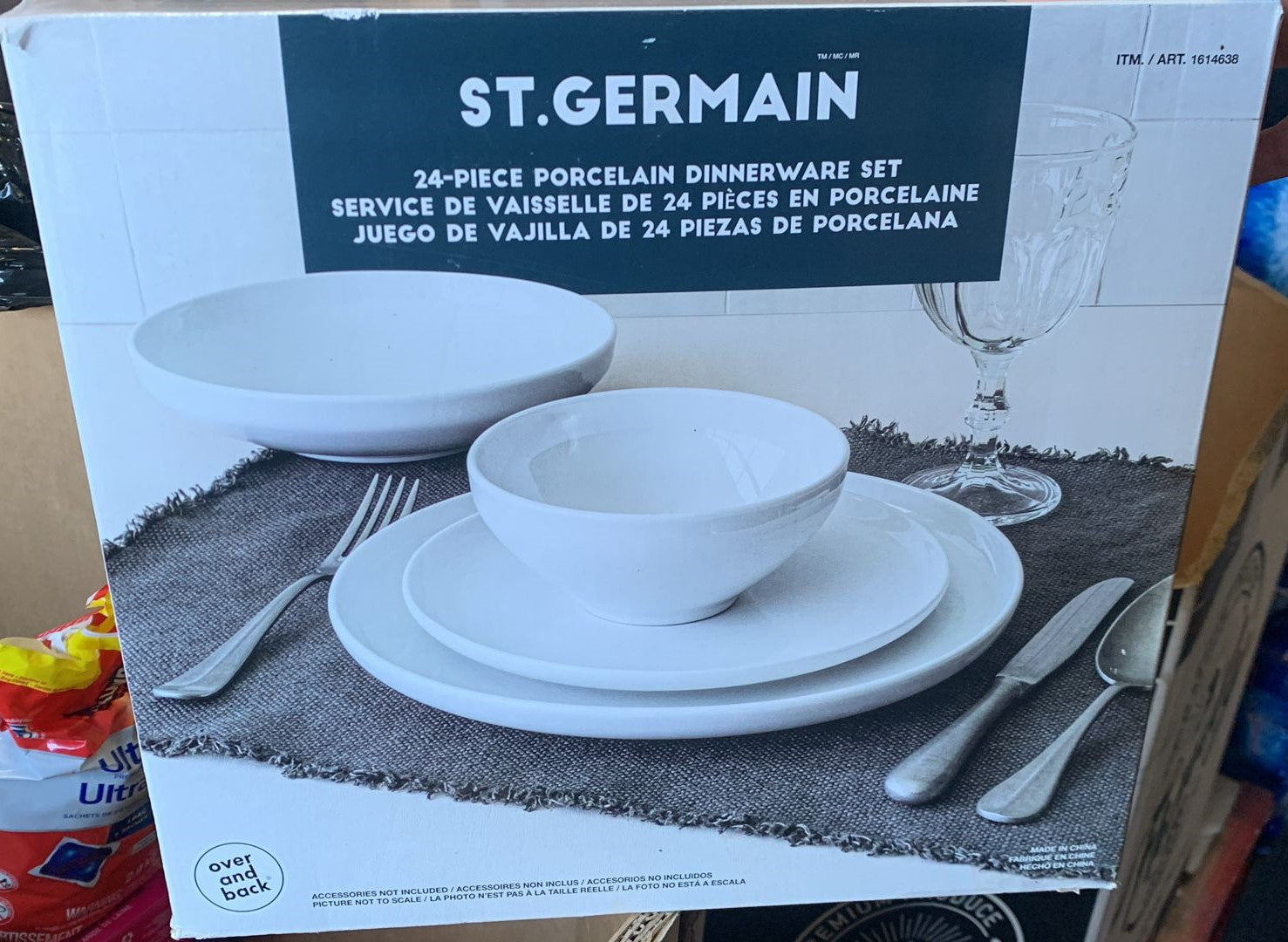 Overandback ST GERMAIN Porcelain Dinnerware Set, 24-piece