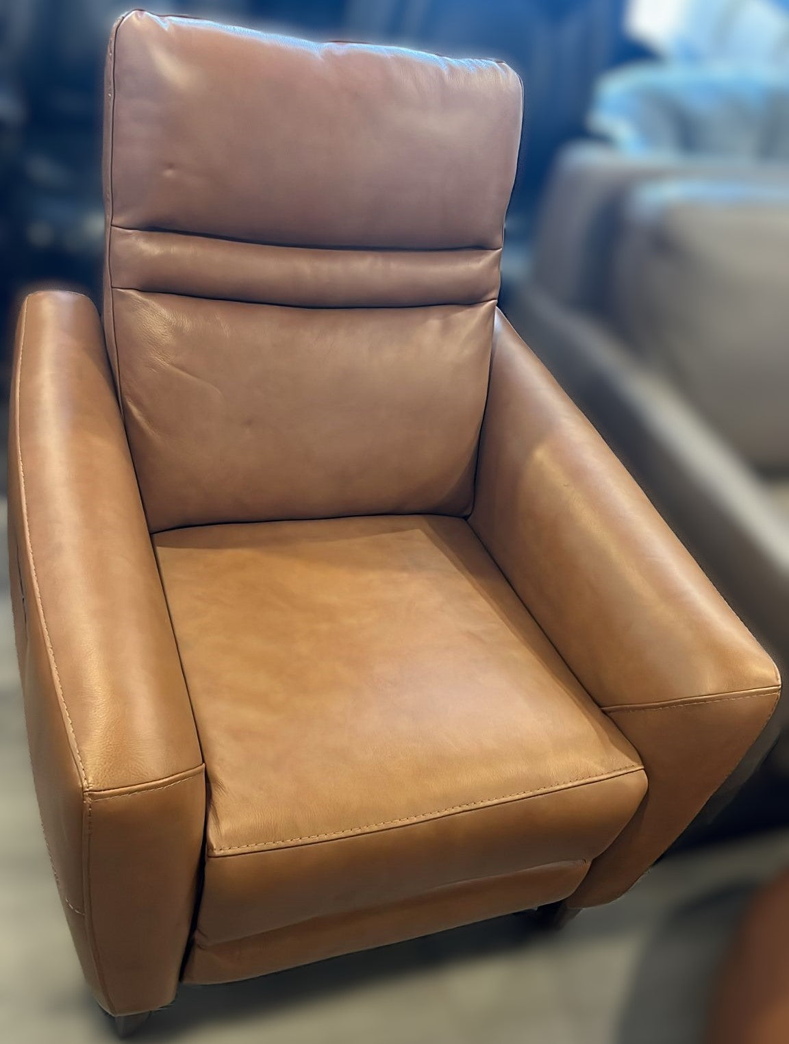 AIDEN & IVY LEATHER POWER RECLINER TAN SADDLE BROWN