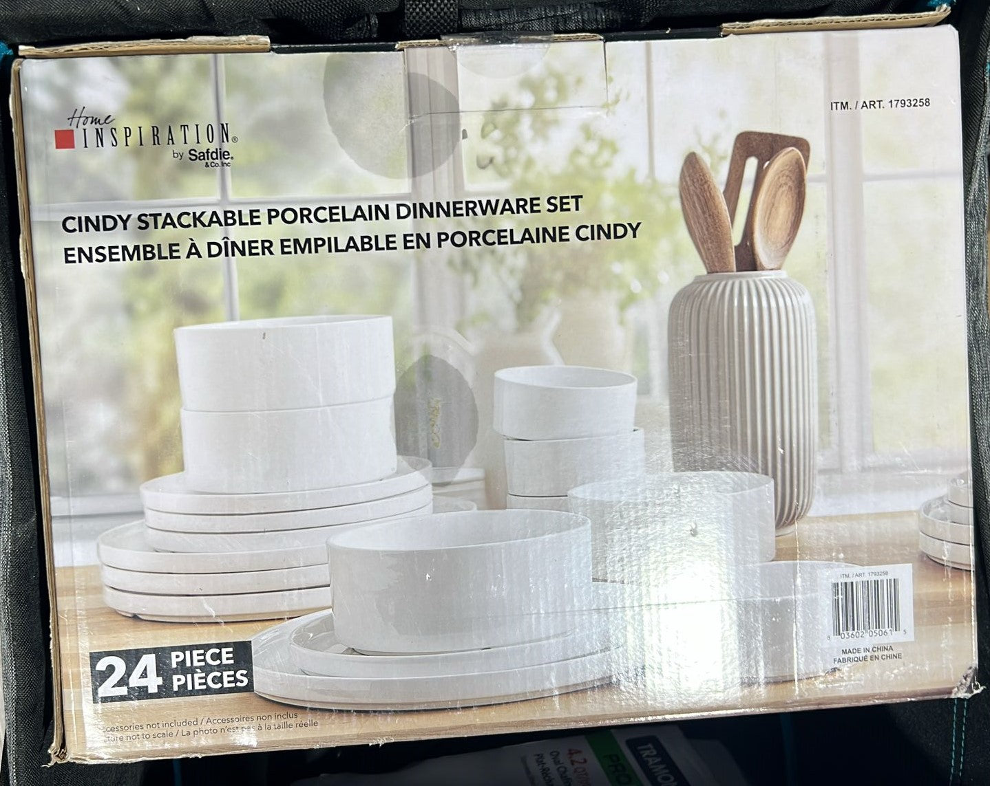 SAFDIE CINDY PORCELAIN DINNERWARE 24 PIECES