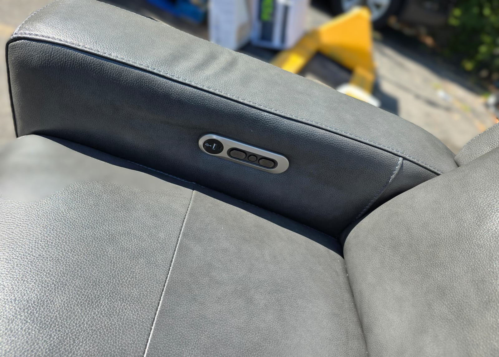 Simon Li – Wren Top-grain Leather Zero Gravity Power Recliner with Power Headrest