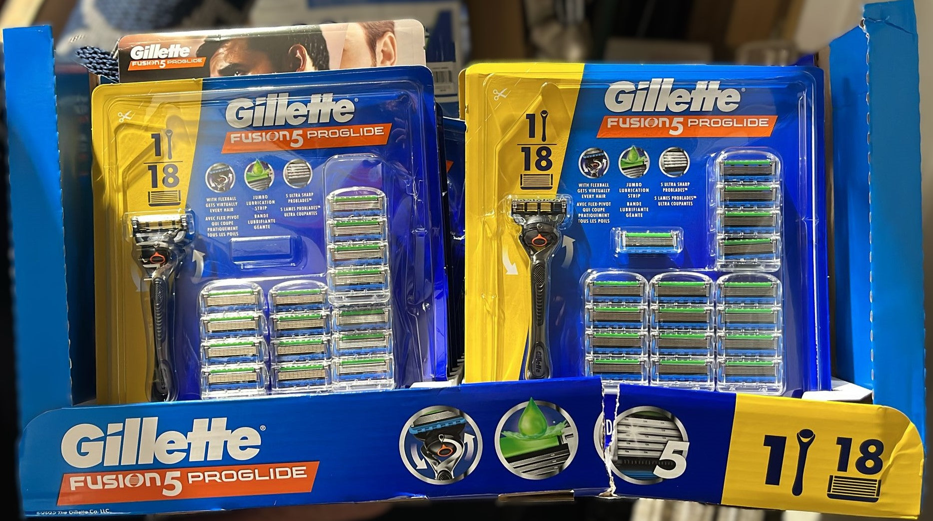 Gillette Fusion5 Proglide Razor + 18 Cartridges