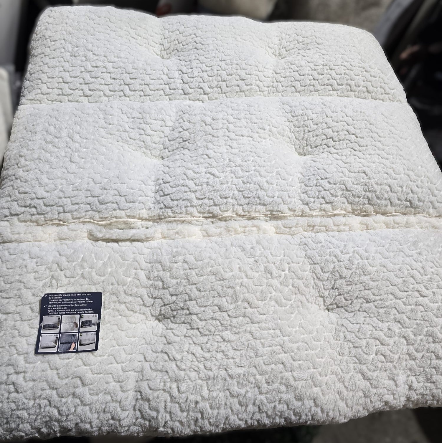 KIRKLAND SIGNATURE SQUARE TUFTED NAPPER 42 x 42