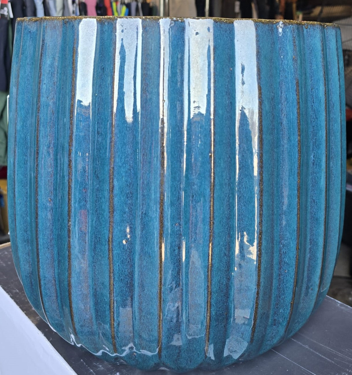 MULLALLY CERAMIC PLANTER 25.4 CM (10 IN)
