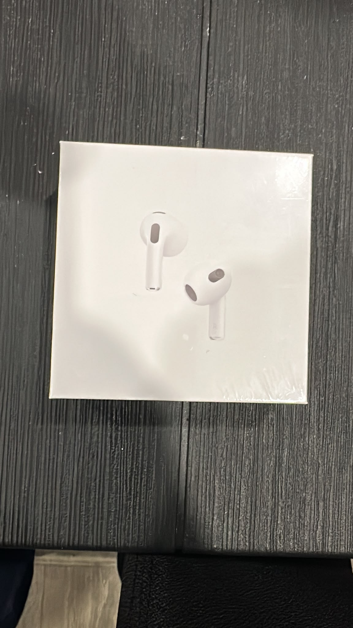 White Bluetooth Wireless Earbuds with Charging Case