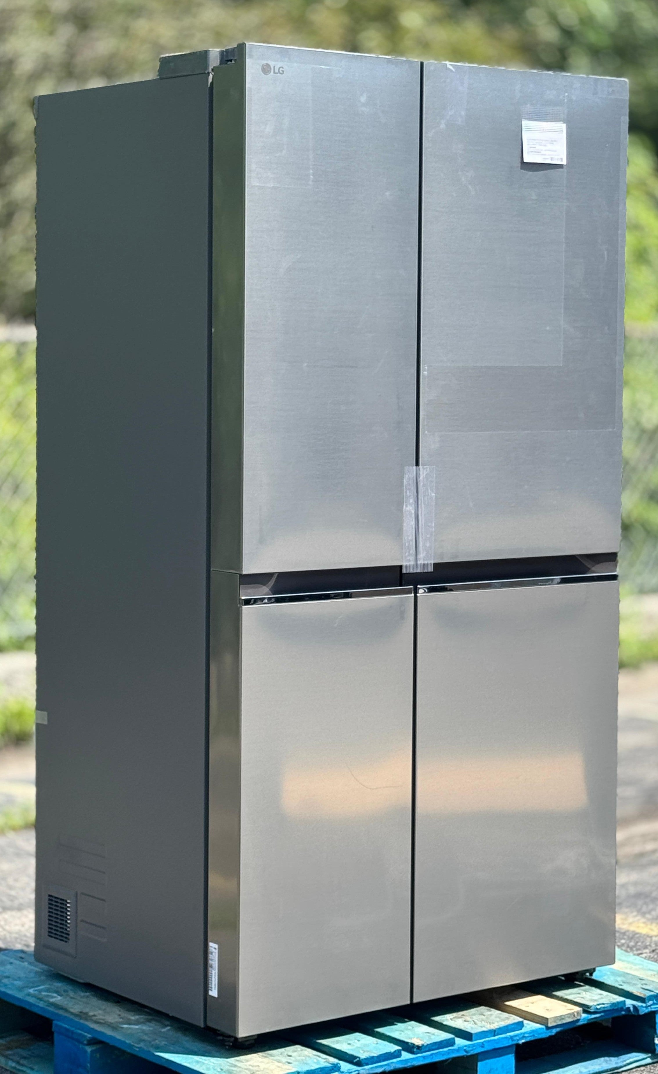 LG 36 in. 23 cu. ft. Counter Depth Side by Side Refrigerator with Door Cooling+