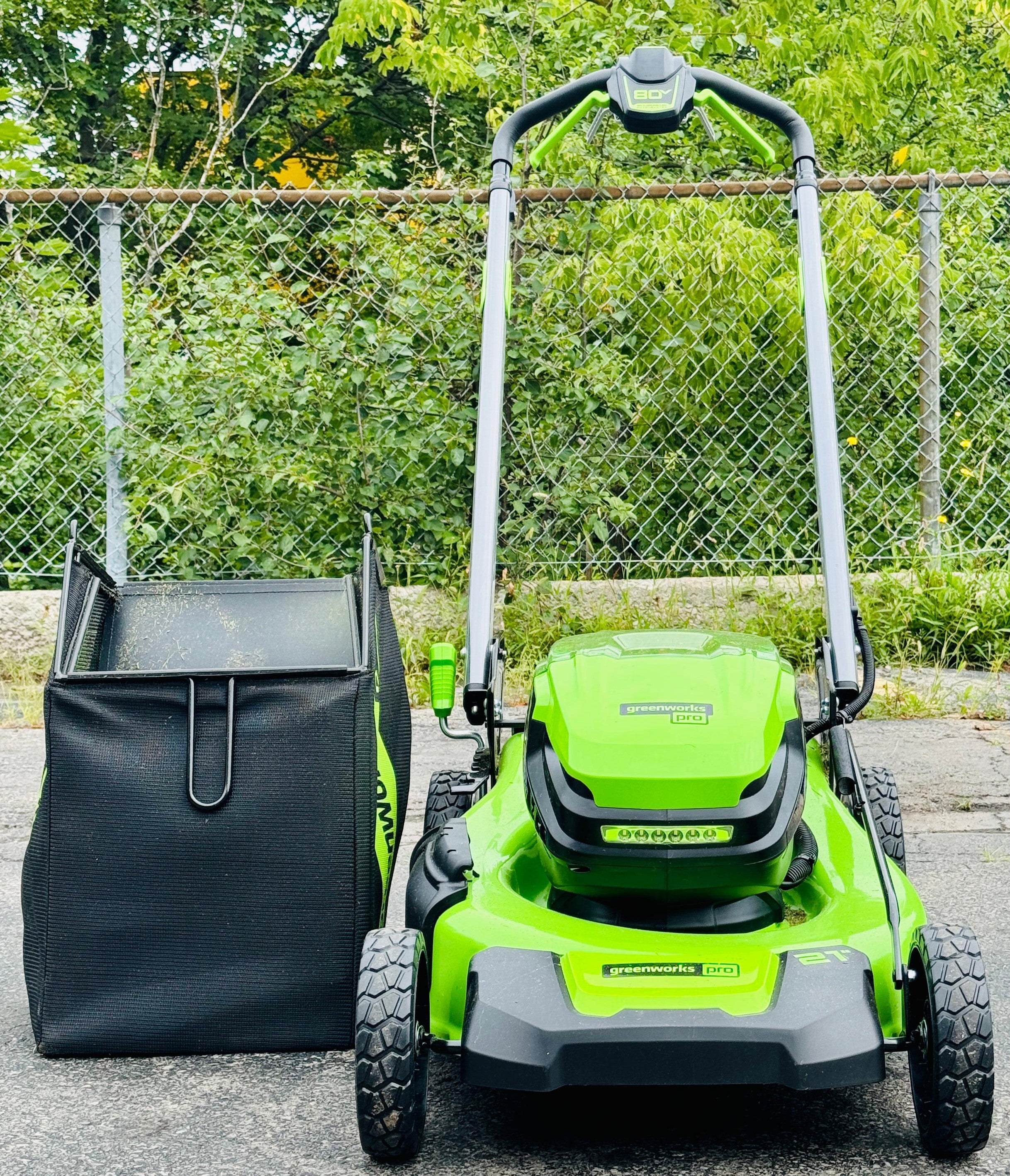 Greenworks 80V 21" Self-Propelled Lawn Mower with 1 Extra Blade, 2.0 AH + 4.0 AH Battery and Charger Included