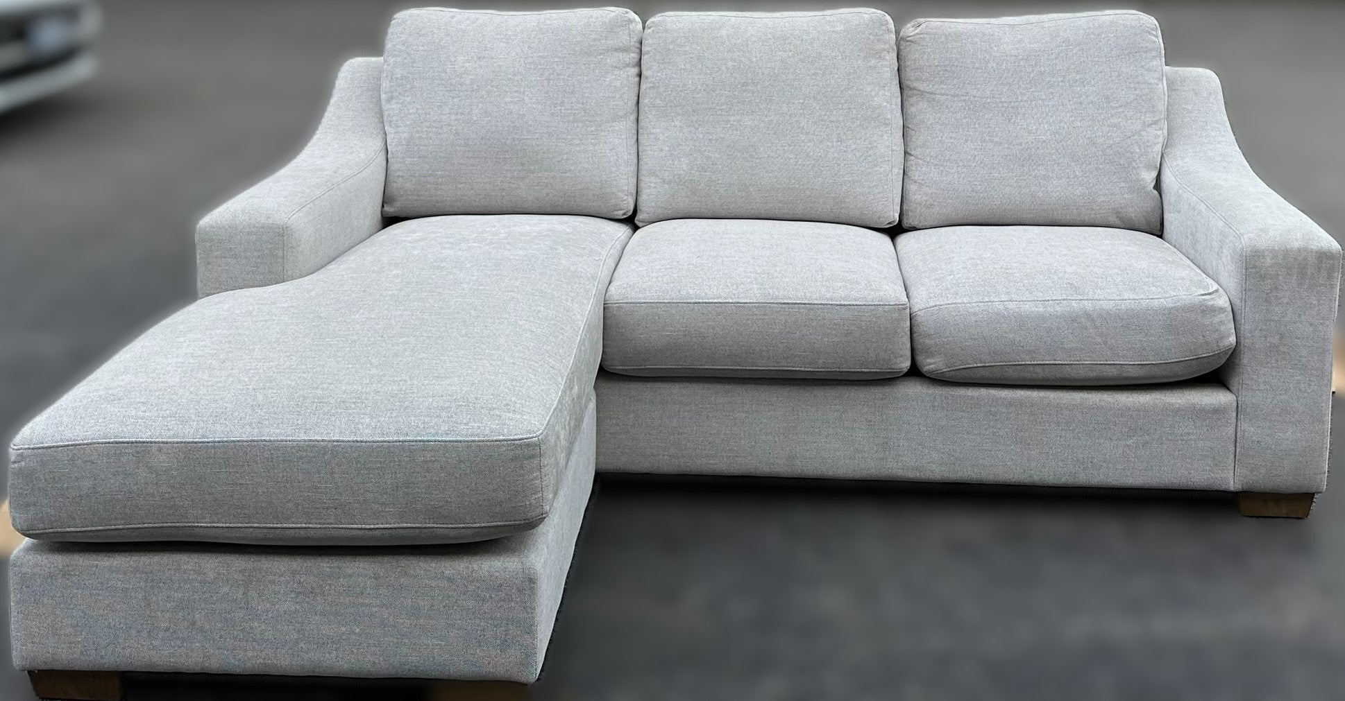 Thomasville Dillard 2-piece Fabric Sofa with Reversible Chaise