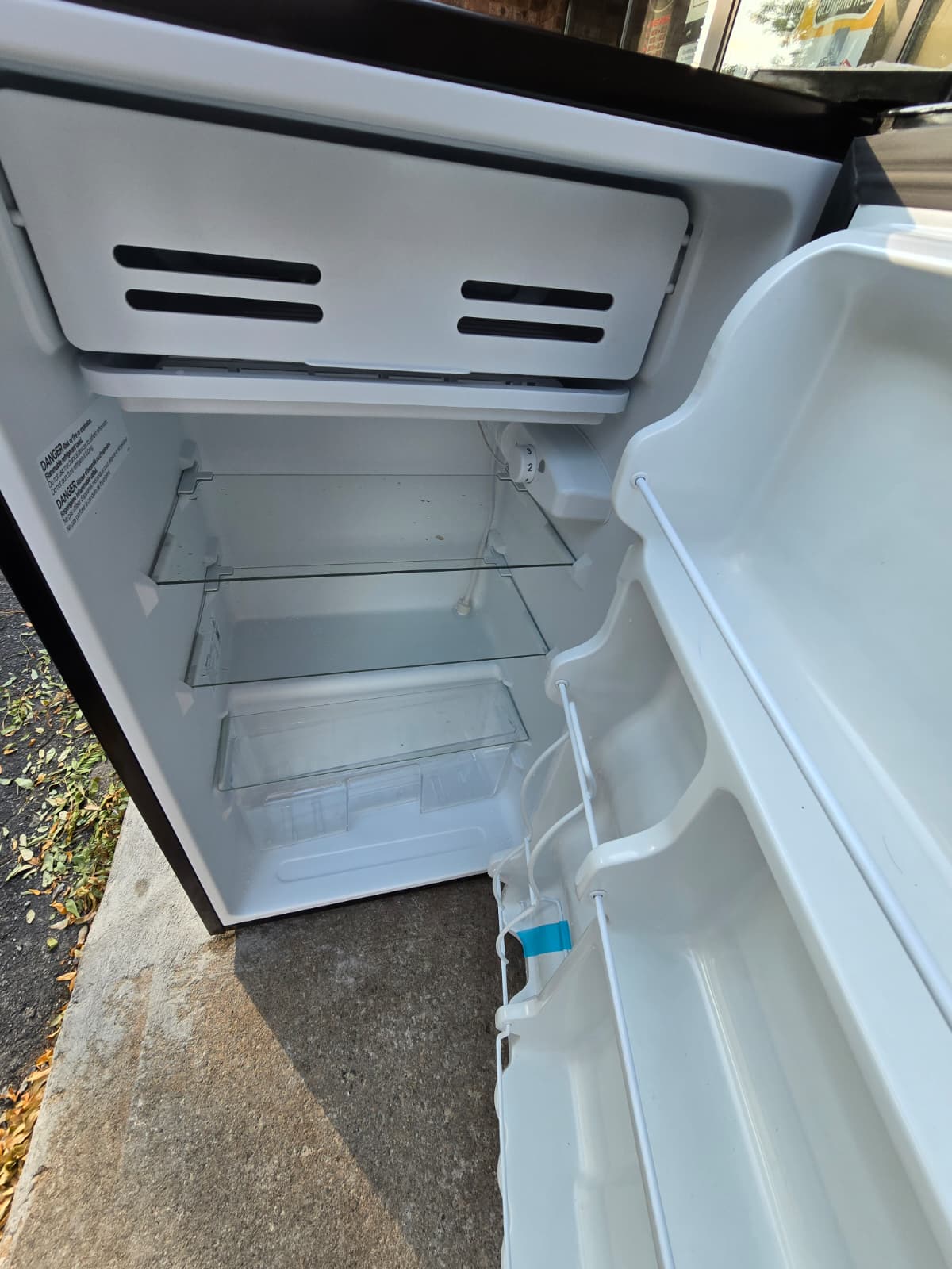 Midea Compact Refrigerator, 3.3 cu ft, Black