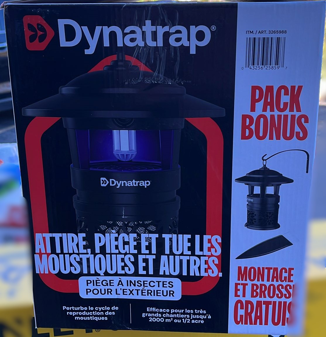 Dynatrap 1/2 Acre LED Outdoor Insect Trap with Cleaning Brush and Hook