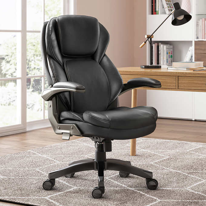 La-Z-Boy Manager Chair with Adjustable Headrest