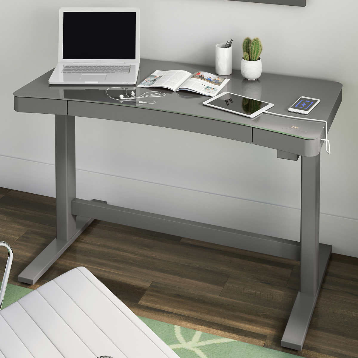 Tresanti 47" Adjustable Height Desk