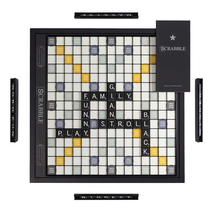 GIANT SCRABBLE DELUX
